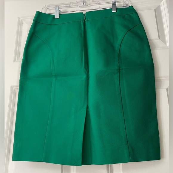 The Pencil Skirt | J. Crew | Size 6 - Picture 4 of 7